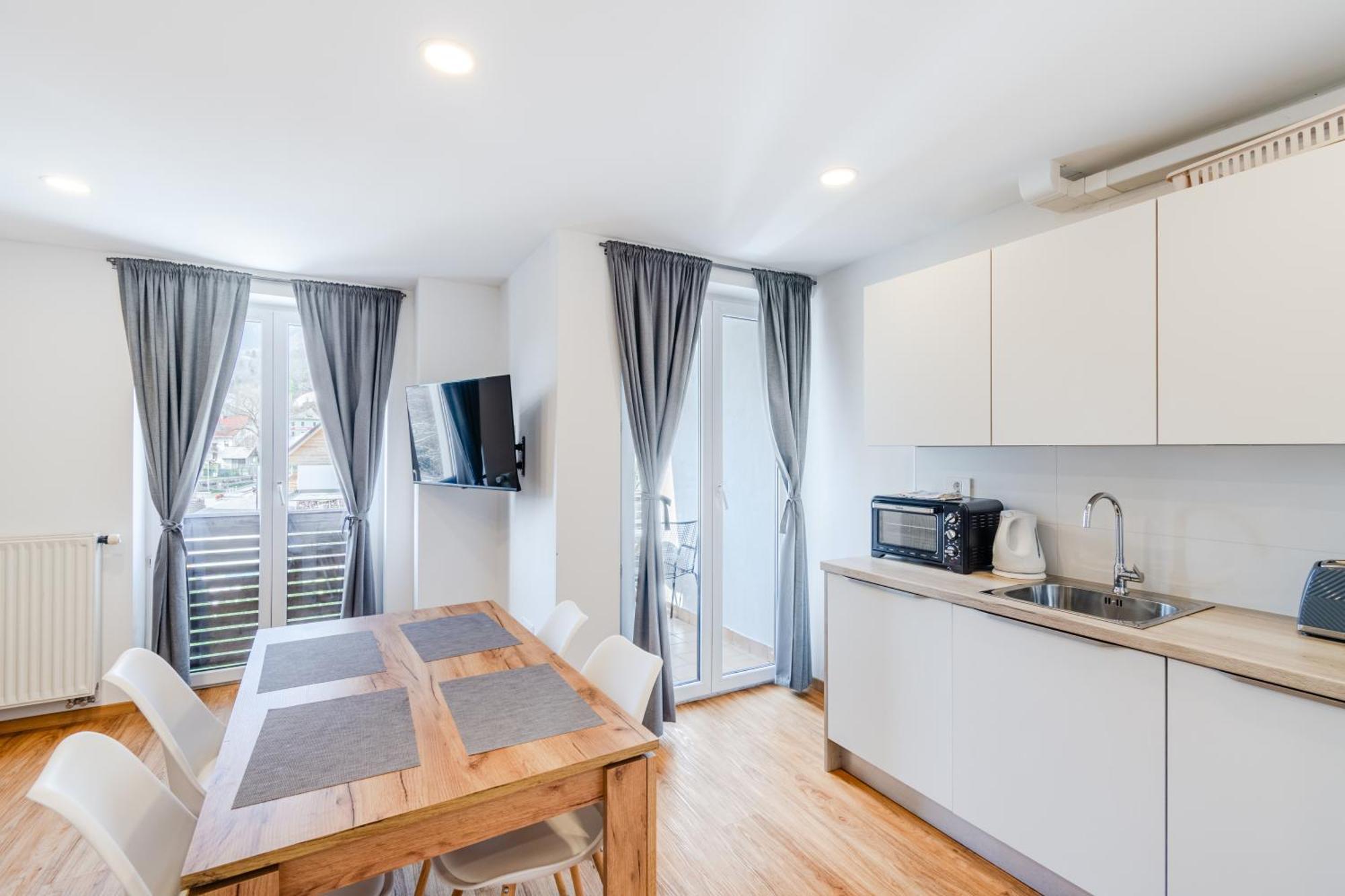 Apartments Skok With Rafting And Free Parking Бовец Номер фото