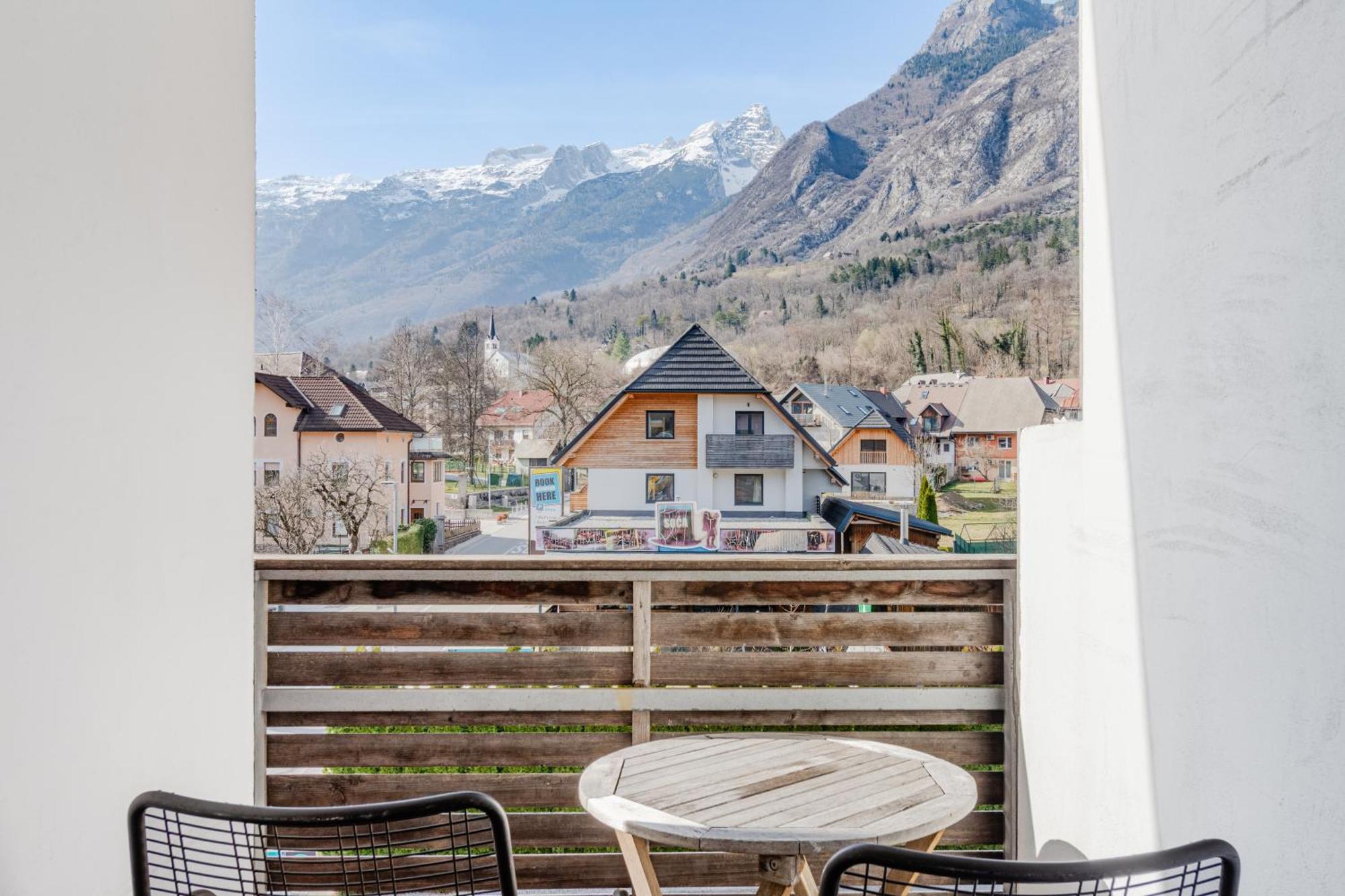 Apartments Skok With Rafting And Free Parking Бовец Екстер'єр фото