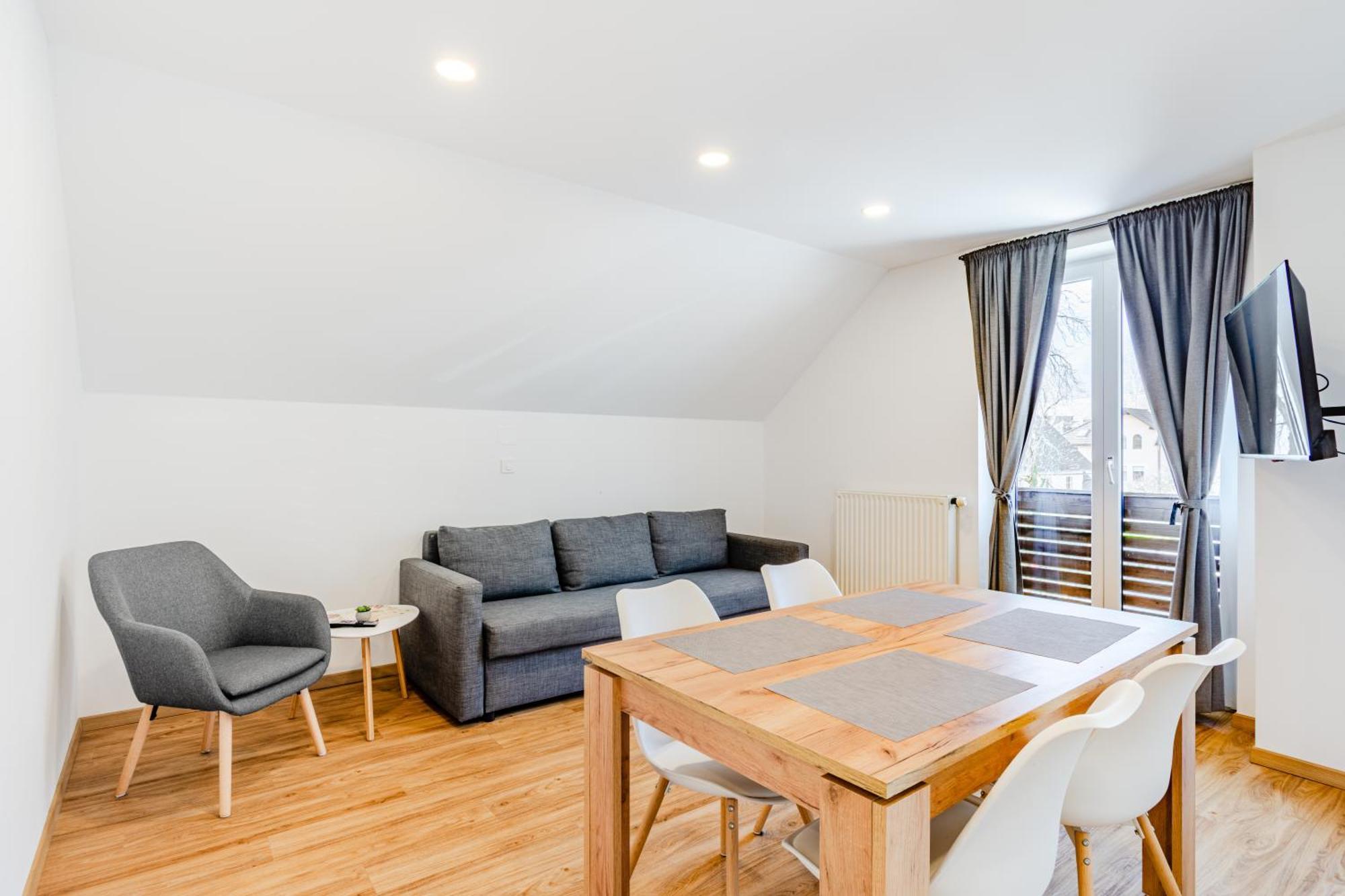 Apartments Skok With Rafting And Free Parking Бовец Номер фото